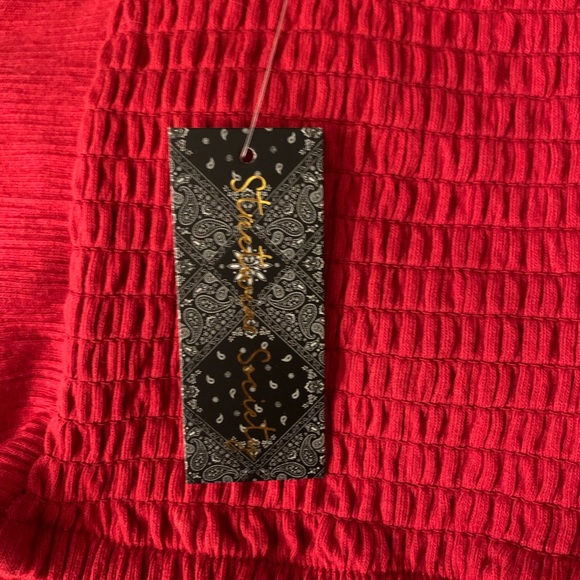 Crop top - Picture 3 of 4